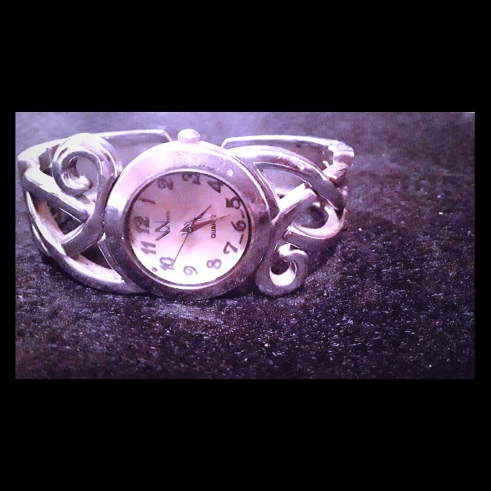 Vera Wang vintage women’s watch